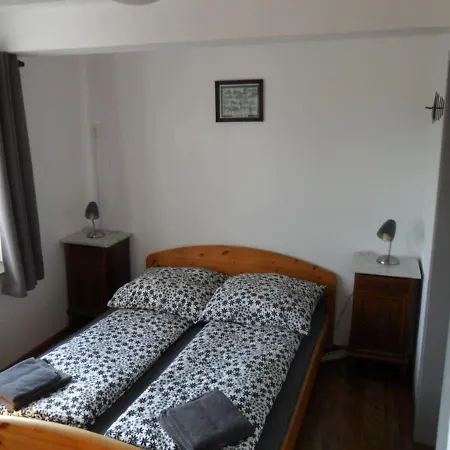 Ruime Vakantiewoning Met 4 Slaapkamers Voor Max 9 Personen Prázdninový dům *