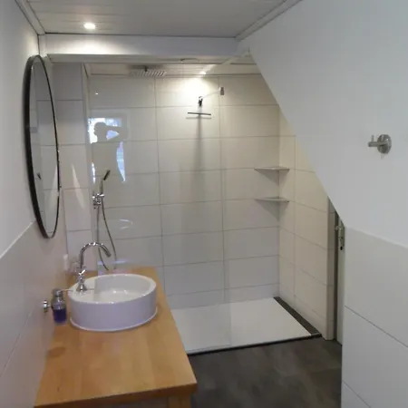 Ruime Vakantiewoning Met 4 Slaapkamers Voor Max 9 Personen * Spangenberg