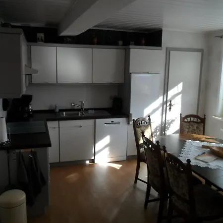 Ruime Vakantiewoning Met 4 Slaapkamers Voor Max 9 Personen *