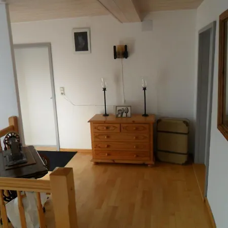 Ruime Vakantiewoning Met 4 Slaapkamers Voor Max 9 Personen
