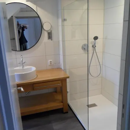 Ruime Vakantiewoning Met 4 Slaapkamers Voor Max 9 Personen Prázdninový dům