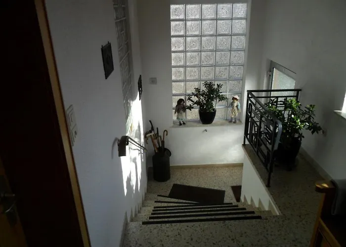 Spacious Vacation For Up To 9 People