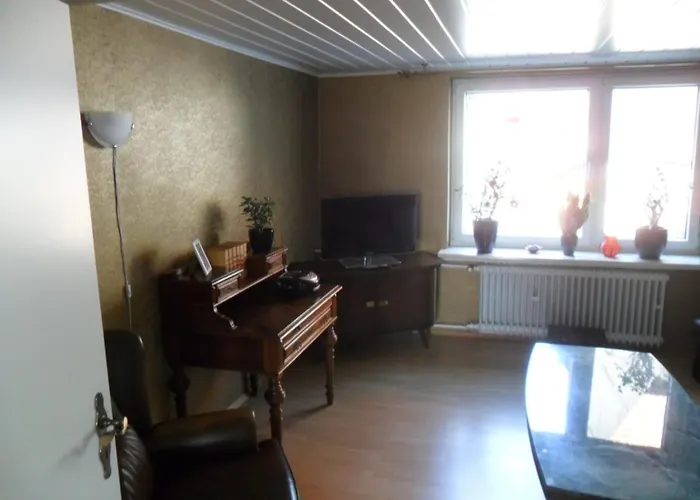 Spacious Vacation For Up To 9 People *